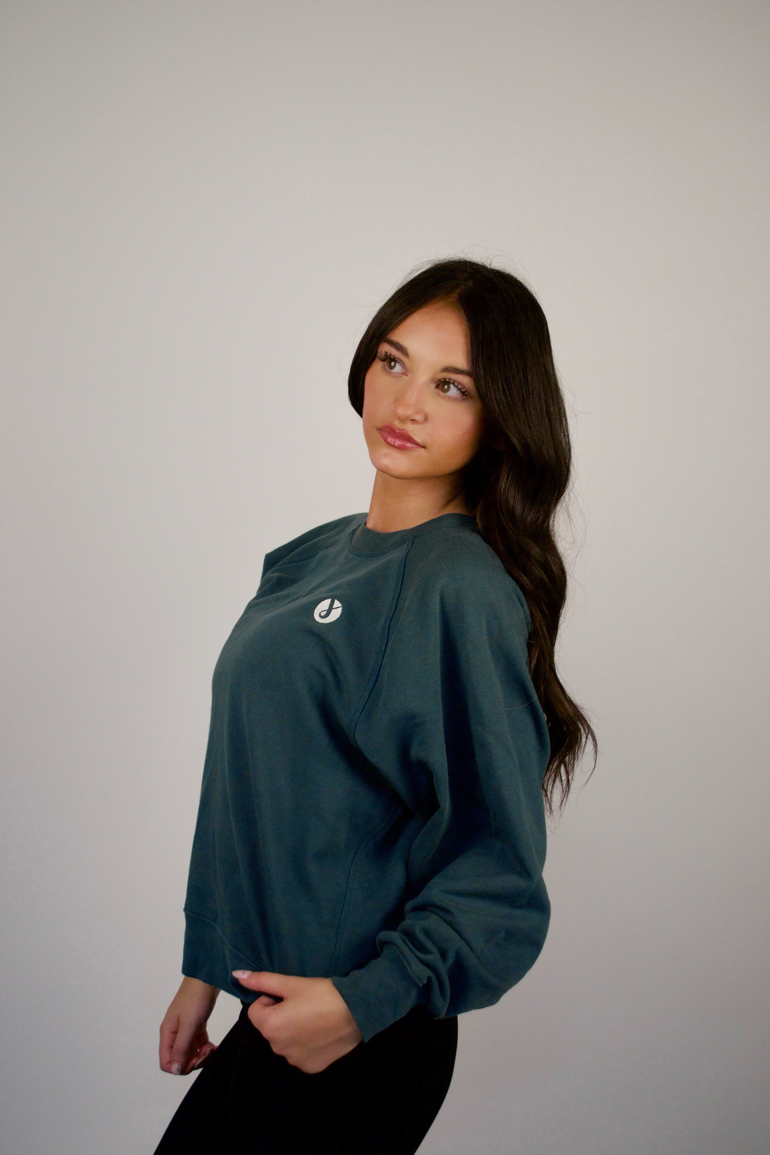 Essence Sweatshirt Sophia