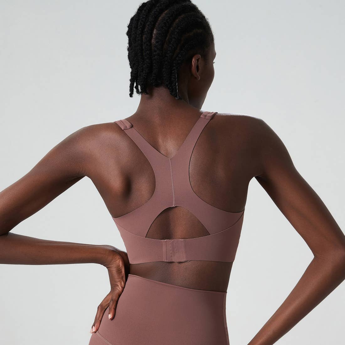 Solid Color Adjustable Back-Buckle Sports Bra